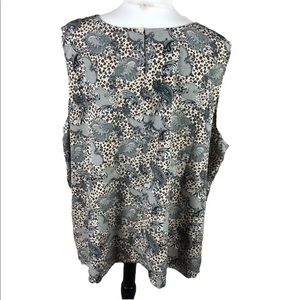 Maggie Barnes Tops - Maggie Barnes paisley animal print top Maggie Barnes Tops - Maggie Barnes paisley animal print top
